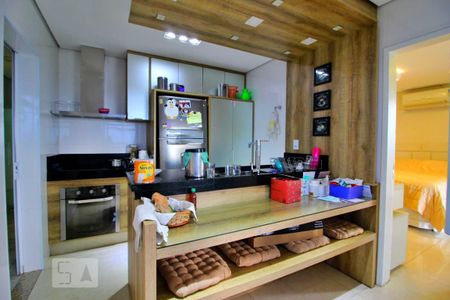 Apartamento à venda com 225m², 5 quartos e 2 vagasCozinha 2