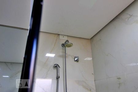 Apartamento à venda com 225m², 5 quartos e 2 vagasBanheiro da Suíte 1