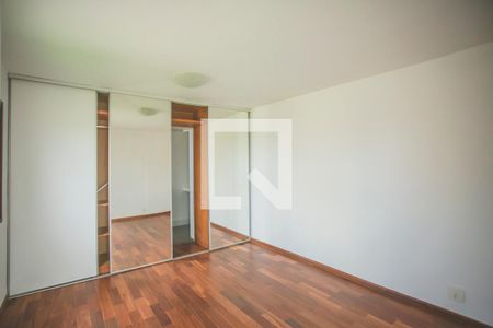 Apartamento à venda com 145m², 3 quartos e 2 vagas Apartamento à venda com 145m², 3 quartos e 2 vagasQuarto 3 - Suíte