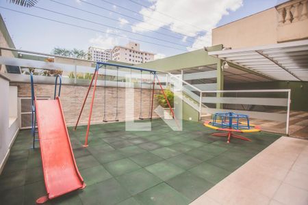 Apartamento à venda com 145m², 3 quartos e 2 vagas Apartamento à venda com 145m², 3 quartos e 2 vagasÁrea Comum - Playground