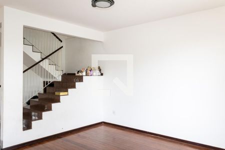 Sala de casa à venda com 4 quartos, 400m² em Campo Grande, Rio de Janeiro