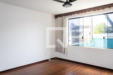 Sala de casa à venda com 4 quartos, 400m² em Campo Grande, Rio de Janeiro