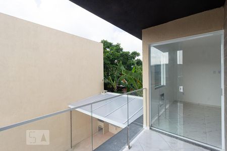 Casa de condomínio para alugar com 95m², 2 quartos e 2 vagas Casa de condomínio para alugar com 95m², 2 quartos e 2 vagasVaranda da suíte