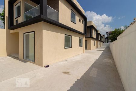 Casa de condomínio para alugar com 95m², 2 quartos e 2 vagas Casa de condomínio para alugar com 95m², 2 quartos e 2 vagasÁrea comum