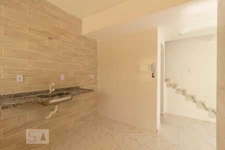 Casa de condomínio para alugar com 95m², 2 quartos e 2 vagas Casa de condomínio para alugar com 95m², 2 quartos e 2 vagasCozinha