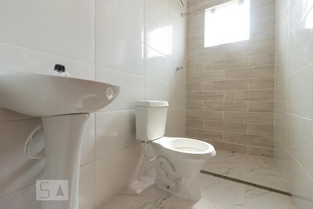 Casa de condomínio para alugar com 95m², 2 quartos e 2 vagas Casa de condomínio para alugar com 95m², 2 quartos e 2 vagasDetalhe do banheiro social
