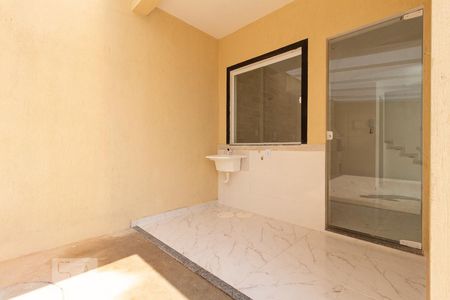Casa de condomínio para alugar com 95m², 2 quartos e 2 vagas Casa de condomínio para alugar com 95m², 2 quartos e 2 vagasÁrea de serviço