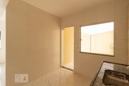 Casa de condomínio para alugar com 95m², 2 quartos e 2 vagas Casa de condomínio para alugar com 95m², 2 quartos e 2 vagasCozinha
