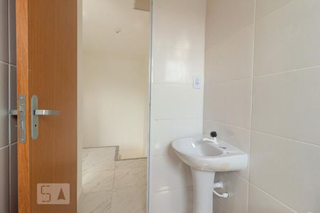 Casa de condomínio para alugar com 95m², 2 quartos e 2 vagas Casa de condomínio para alugar com 95m², 2 quartos e 2 vagasDetalhe do banheiro social
