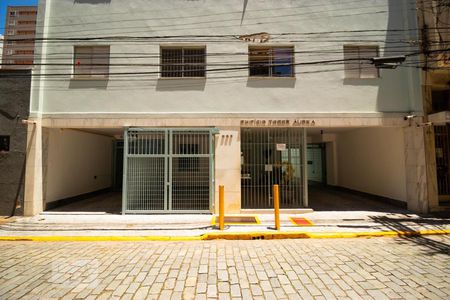 Apartamento à venda com 76m², 1 quarto e 1 vagaFachada