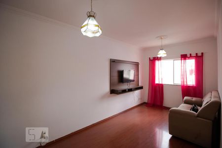 Apartamento à venda com 76m², 1 quarto e 1 vagaSalas
