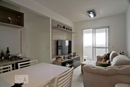Apartamento à venda com 63m², 2 quartos e 2 vagasSala
