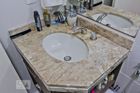 Apartamento à venda com 63m², 2 quartos e 2 vagasBanheiro