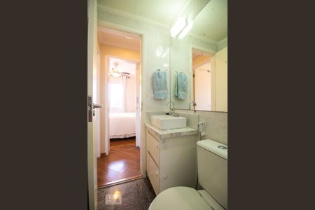 Apartamento à venda com 57m², 2 quartos e 2 vagasBanheiro 