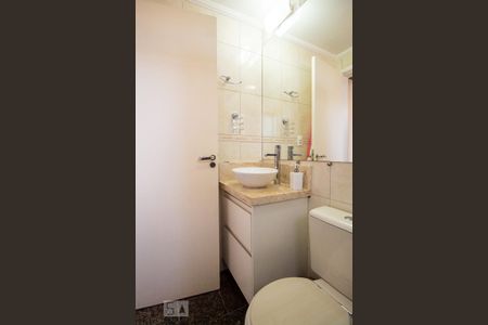 Apartamento à venda com 57m², 2 quartos e 2 vagasBanheiro da Suíte 