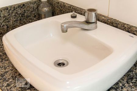 Banheiro de apartamento para alugar com 1 quarto, 40m² em Nova Petrópolis, São Bernardo do Campo