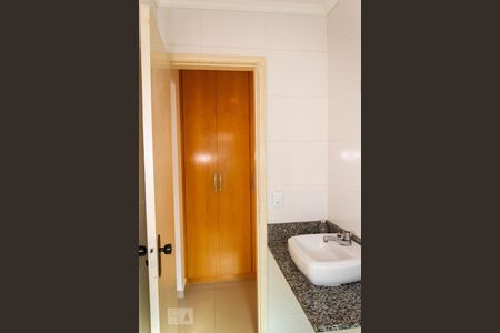 Banheiro de apartamento para alugar com 1 quarto, 40m² em Nova Petrópolis, São Bernardo do Campo