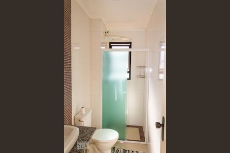 Banheiro de apartamento para alugar com 1 quarto, 40m² em Nova Petrópolis, São Bernardo do Campo