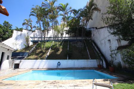 Casa à venda com 615m², 3 quartos e 4 vagaspiscina