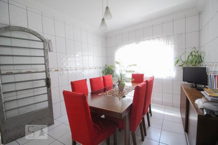 Casa à venda com 615m², 3 quartos e 4 vagascozinha