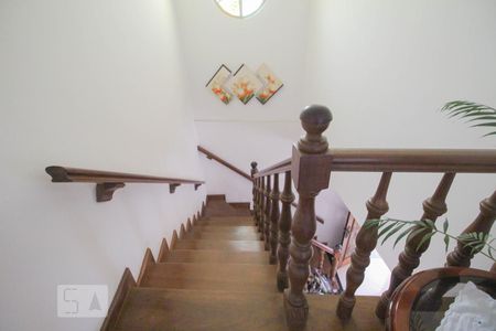 Casa à venda com 615m², 3 quartos e 4 vagasescada sala