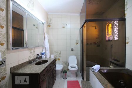 Casa à venda com 615m², 3 quartos e 4 vagasbanheiro 1