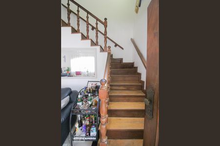 Casa à venda com 615m², 3 quartos e 4 vagasescada quartos