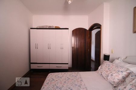 Casa à venda com 615m², 3 quartos e 4 vagasquarto 3