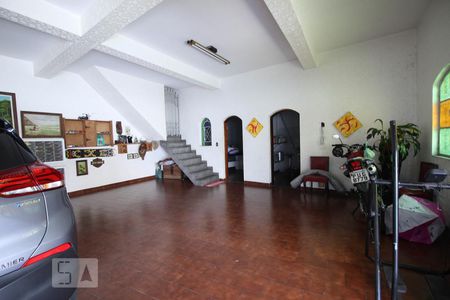 Casa à venda com 615m², 3 quartos e 4 vagasgaragem