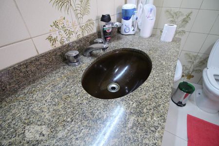 Casa à venda com 615m², 3 quartos e 4 vagasbanheiro 1