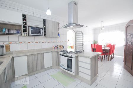 Casa à venda com 615m², 3 quartos e 4 vagascozinha