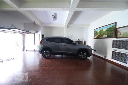 Casa à venda com 615m², 3 quartos e 4 vagasgaragem