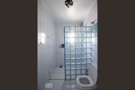 Casa à venda com 615m², 3 quartos e 4 vagasbanheiro 2