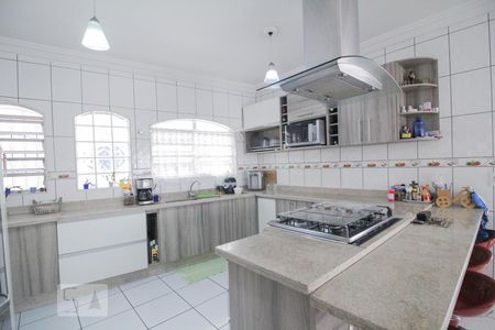 Casa à venda com 615m², 3 quartos e 4 vagascozinha