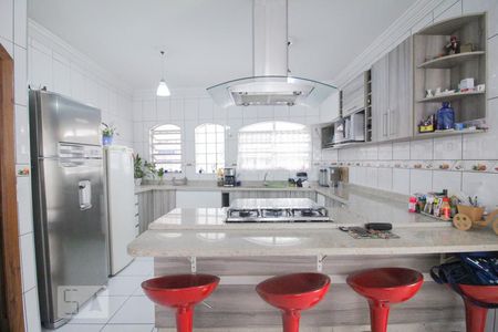 Casa à venda com 615m², 3 quartos e 4 vagascozinha