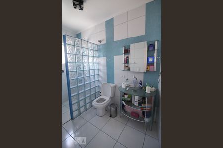 Casa à venda com 615m², 3 quartos e 4 vagasbanheiro 2