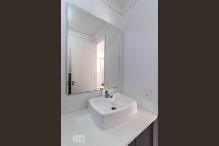 Apartamento para alugar com 38m², 2 quartos e sem vaga Apartamento para alugar com 38m², 2 quartos e sem vagaBanheiro