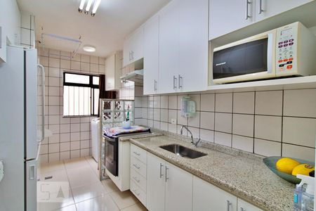 Apartamento à venda com 62m², 2 quartos e 1 vagaCozinha