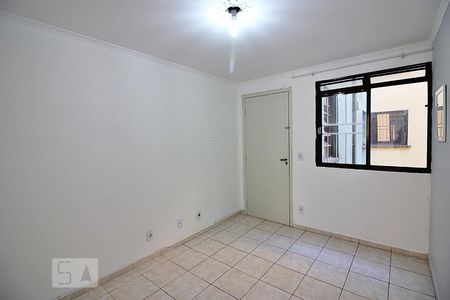 Sala  de Apartamento com 2 quartos, 46m² Nova Petrópolis