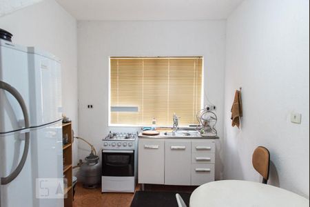 Casa à venda com 340m², 4 quartos e sem vaga Casa à venda com 340m², 4 quartos e sem vagaCasa2/cozinha