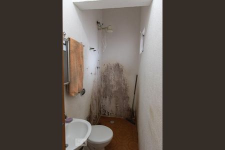 Casa à venda com 340m², 4 quartos e sem vaga Casa à venda com 340m², 4 quartos e sem vagaCasa2/banheiro