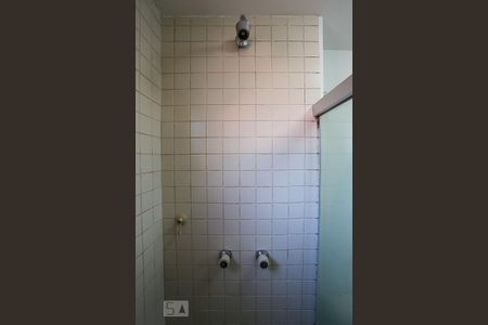 Apartamento à venda com 74m², 2 quartos e 1 vaga Apartamento à venda com 74m², 2 quartos e 1 vagaBanheiro da Suíte 1