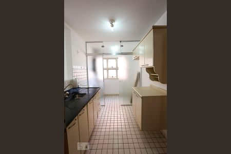 Apartamento à venda com 74m², 2 quartos e 1 vaga Apartamento à venda com 74m², 2 quartos e 1 vagaCozinha