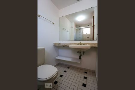Apartamento à venda com 74m², 2 quartos e 1 vaga Apartamento à venda com 74m², 2 quartos e 1 vagaBanheiro da Suíte 1