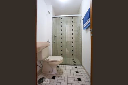 Apartamento à venda com 74m², 2 quartos e 1 vaga Apartamento à venda com 74m², 2 quartos e 1 vagaBanheiro
