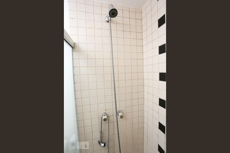 Apartamento à venda com 74m², 2 quartos e 1 vaga Apartamento à venda com 74m², 2 quartos e 1 vagaBanheiro