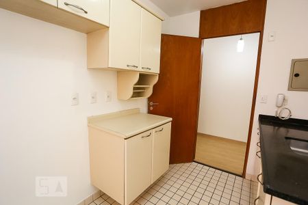Apartamento à venda com 74m², 2 quartos e 1 vaga Apartamento à venda com 74m², 2 quartos e 1 vagaCozinha