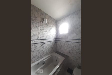 Apartamento à venda com 150m², 4 quartos e 1 vagaBanheiro da Suíte 2