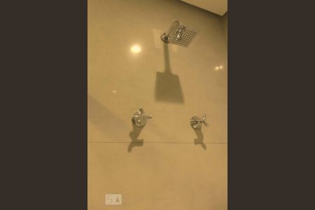 Apartamento à venda com 89m², 3 quartos e 2 vagasChuveiro