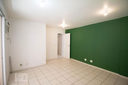 Sala de Apartamento com 2 quartos, 80m² Santa Rosa 